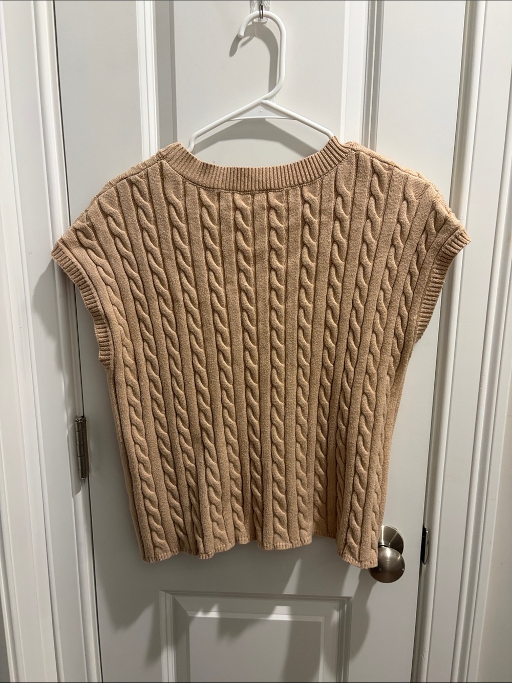 Cable Knit Short-Sleeve Sweater Vest - Cream